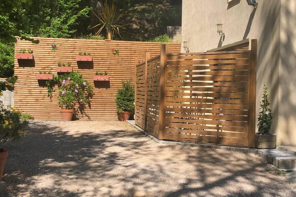 Appartement Au Calme Dans Un Espace Arbore Tourrettes-sur-Loup Eksteriør billede